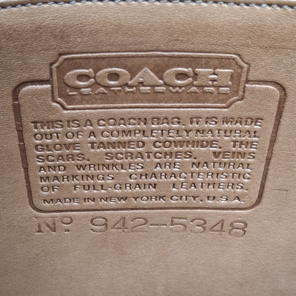 Vintage 80's Coach Classic Shoulder Bag Pouch Made In NYC #9170 In Putty - Picture 15 of 16